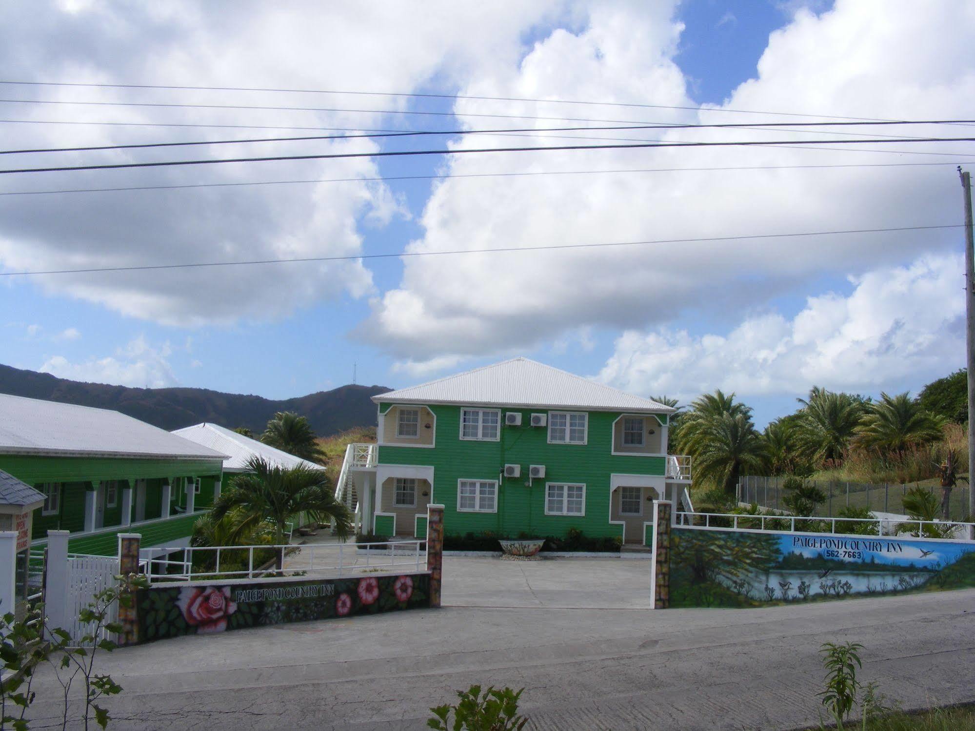 Paige Pond Country Inn St. John's Екстериор снимка